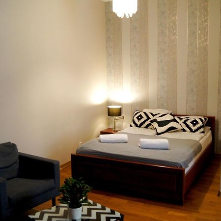 Cozy Old Town Apartments Krakow Bagian luar foto